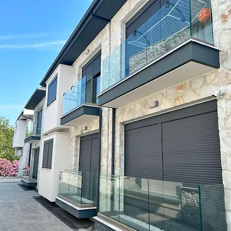 Apartament Magnuslux Hanioti